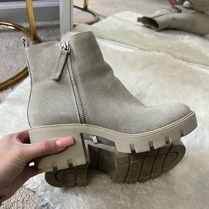 Steve Madden Chelsea boots